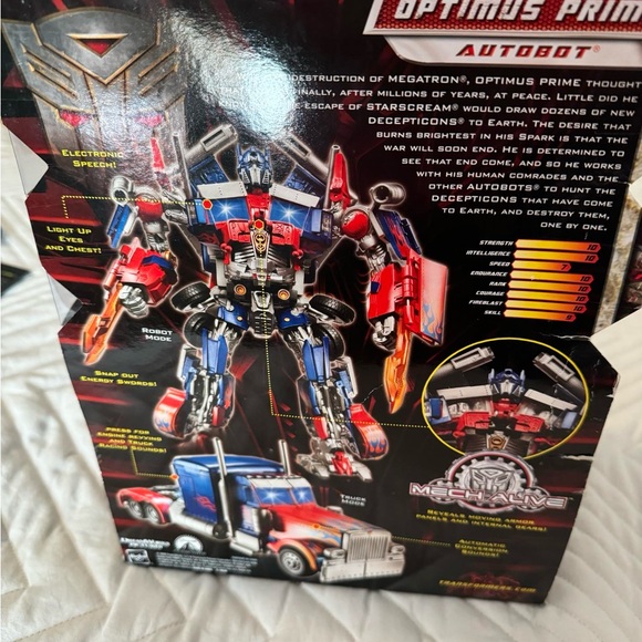 Transformers Optimus Prime Autobot toy - Picture 4 of 8